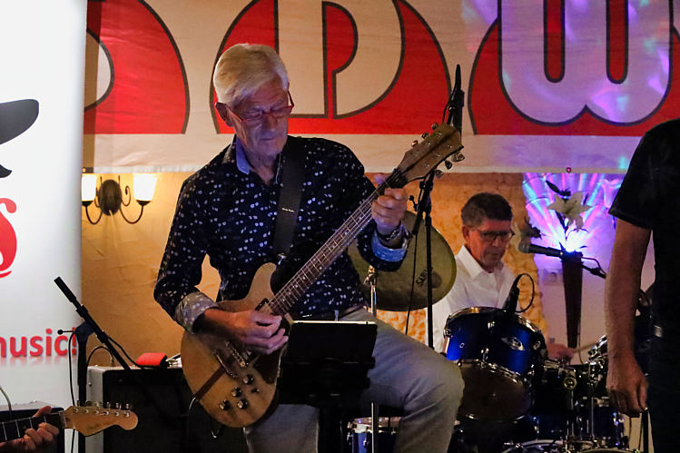 19 okt 2018 - SDWA terug naar de sixties avond met 'The Outlaws'_31